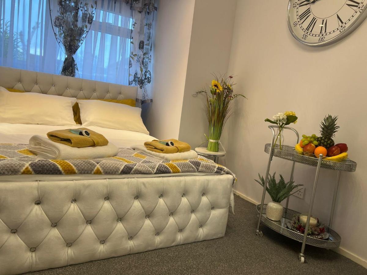Apartment Luxe Free Wifi, Free Parking, Free Netflix Friern Barnet Dış mekan fotoğraf