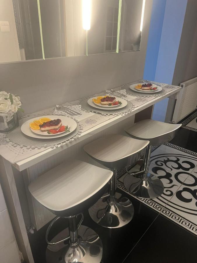 Apartment Luxe Free Wifi, Free Parking, Free Netflix Friern Barnet Dış mekan fotoğraf